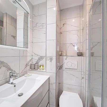 Apartment Nestor&jeeves - Flora - Promenade Des - *