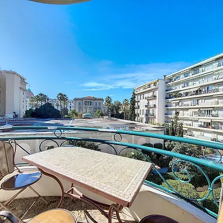 Nestor&jeeves - Flora - Promenade Des - Lejlighed